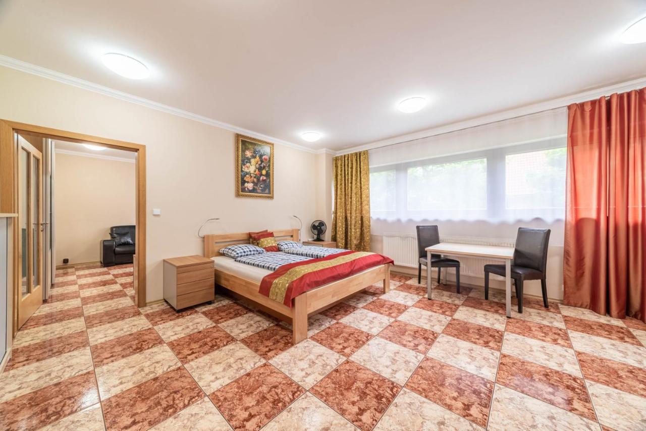 Apartman Blizko Centra Prahy Prague Ngoại thất bức ảnh