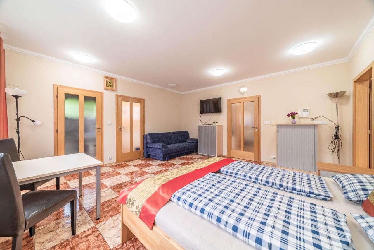 Apartman Blizko Centra Prahy Prague Ngoại thất bức ảnh